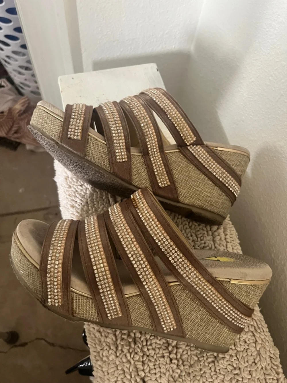 Volatile sparkly Women’s rhinestone and soft leather comfy Wedge Sandals